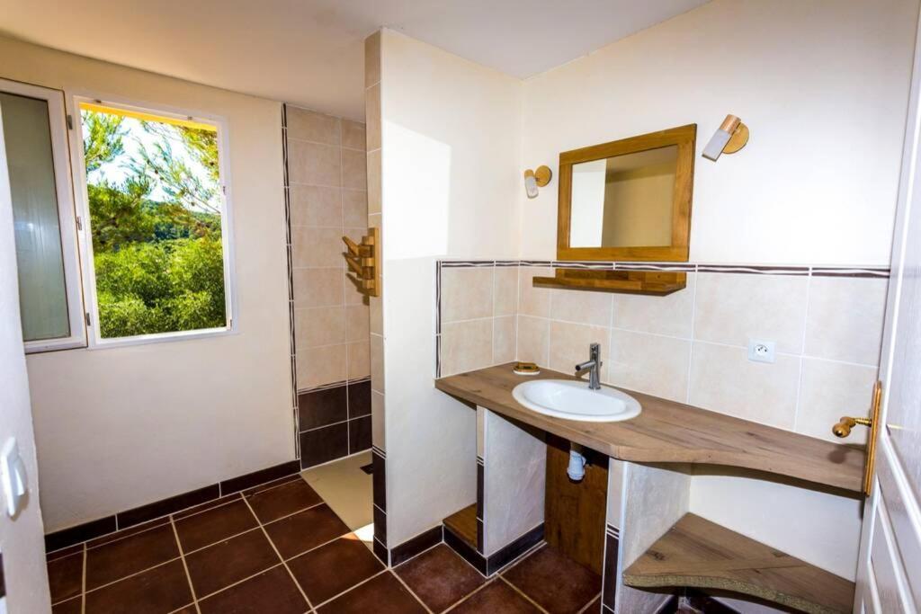 L'Arbre A Soleil Villa Aigues-Vives  Buitenkant foto